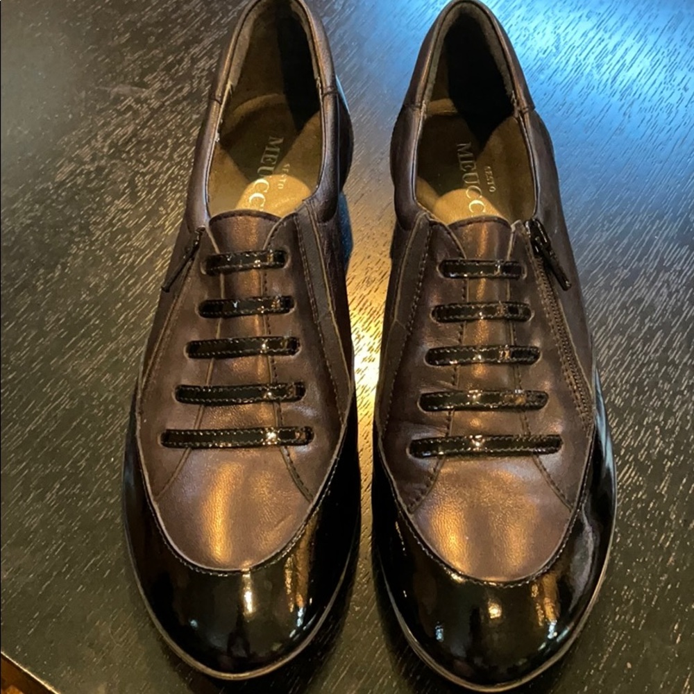 Sesto Meucci shoes.